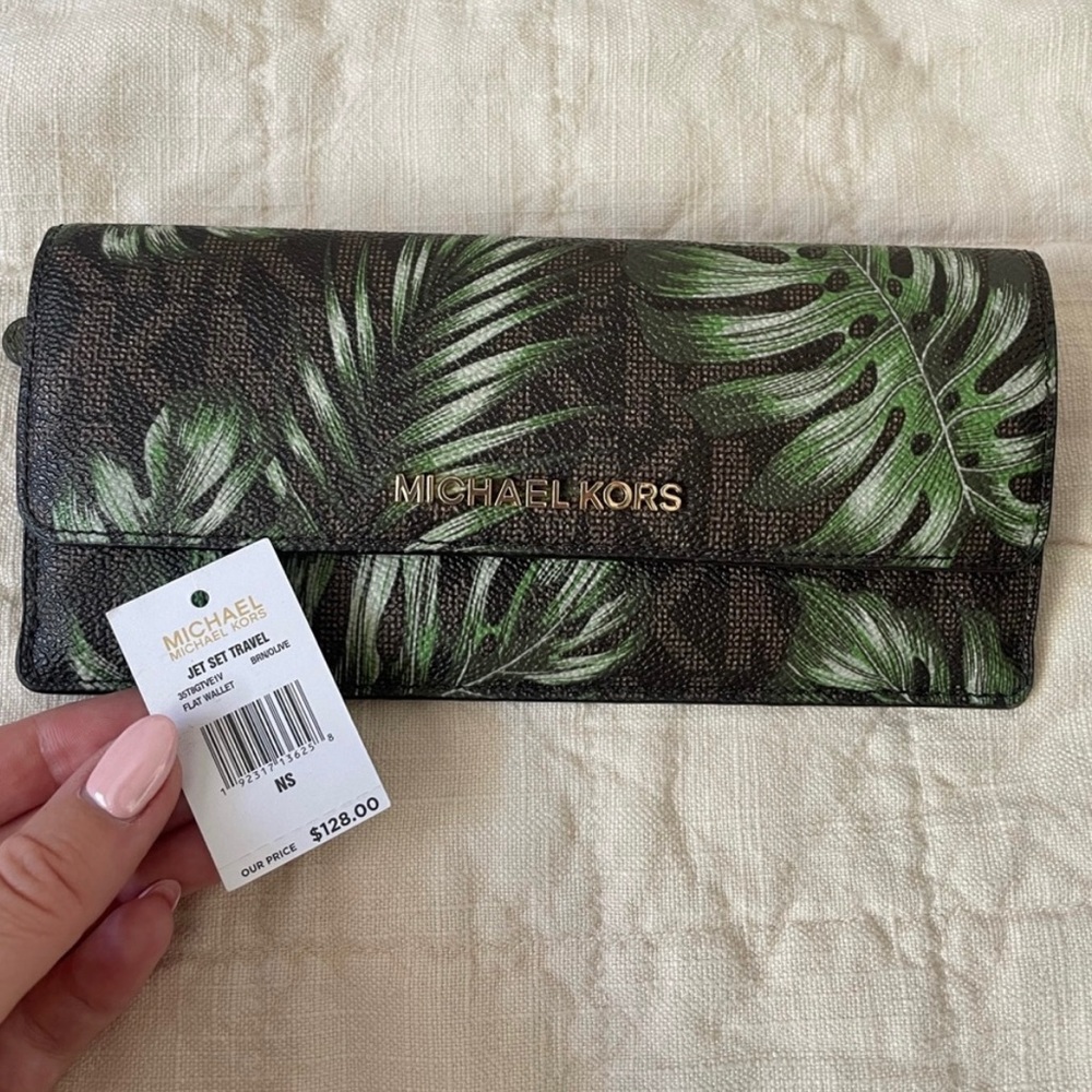 Michael Kors wallet